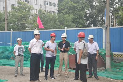 韩城分公司5栋住宅楼顺利通过煤炭行业文明工地验收