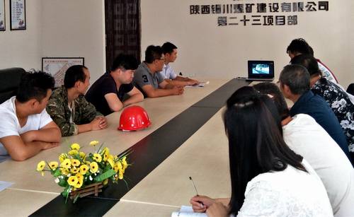 铜煤公司第二十三项目部以《榜样》为引领              继续推进“两学一做”常态化制度化建设