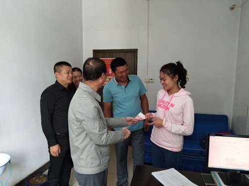 澄合分公司工会“助学圆梦 爱满金秋”活动暖人心