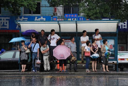 路过一场雨