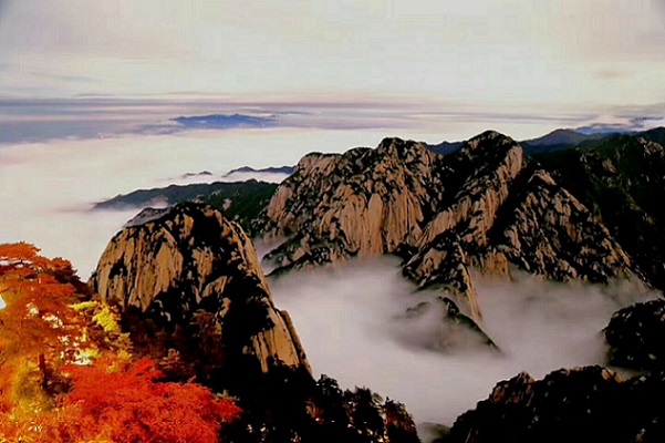 峻拔西岳，我为关钥