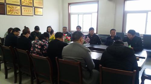 铜煤公司第十二项目部党支部以自我剖析会为契机促班子谈心释放廉洁正能量