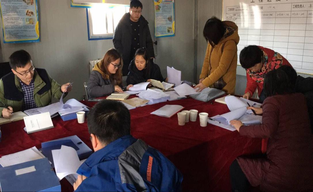 机电安装公司曹家滩项目部承建的变电所及水泵房等安装工程顺利通过竣工预验收
