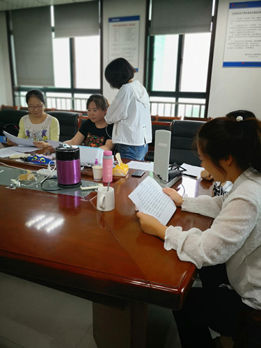 陕煤建设天工公司组织健康义诊活动  关怀职工身体健康
