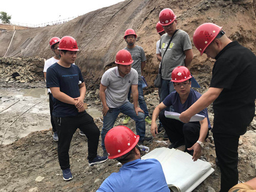 陕煤建设天工公司土建四部承建的神南华府26#住宅楼基槽顺利验收通过