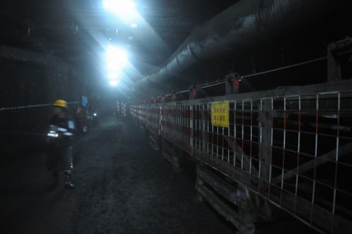 陕煤建设掘进公司:红柳林项目部44201外撤架巷超前完成掘支任务