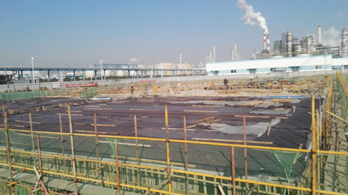 陕煤建设天工公司土建六部蒲城清洁能源生产缓冲池工程全部完成主体结构施工