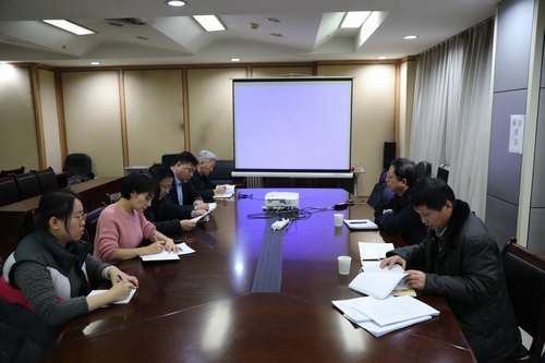 建设集团第二督导组深入路桥分公司对“讲政治、敢担当、改作风”专题教育进行督导