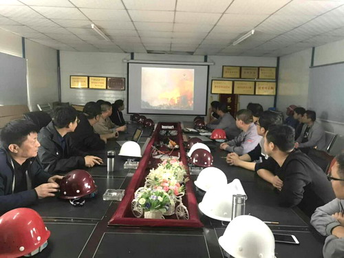 陕煤建设铜川公司筑牢施工现场消防安全屏障