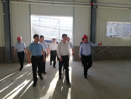 榆林市委书记戴征社一行莅临陕煤建设天工公司承建的清涧红枣深加工项目调研指导工作