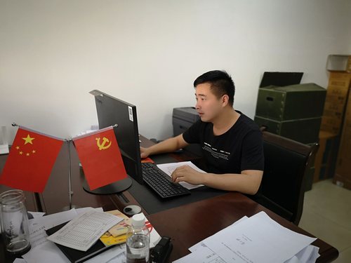 逐梦煤海  不负邵华