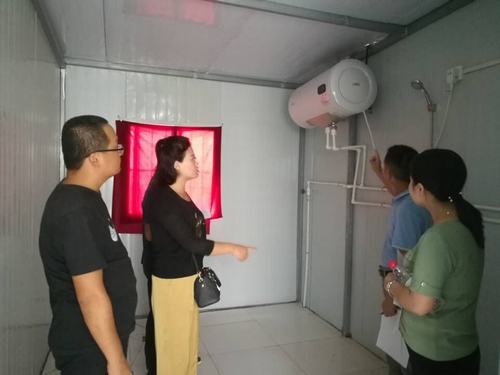 陕煤建设澄合分公司职工代表走进“两堂一舍”开展巡查评比