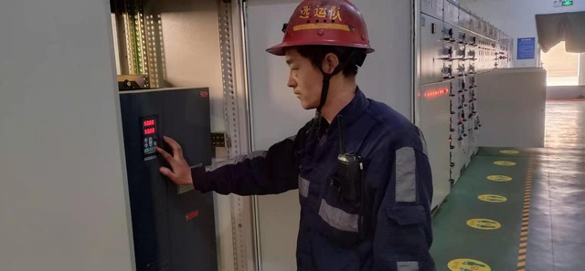 运维战线上的急先锋-----记陕煤建设洗选煤运营公司澄合山阳运营项目部检修班班长李鹏