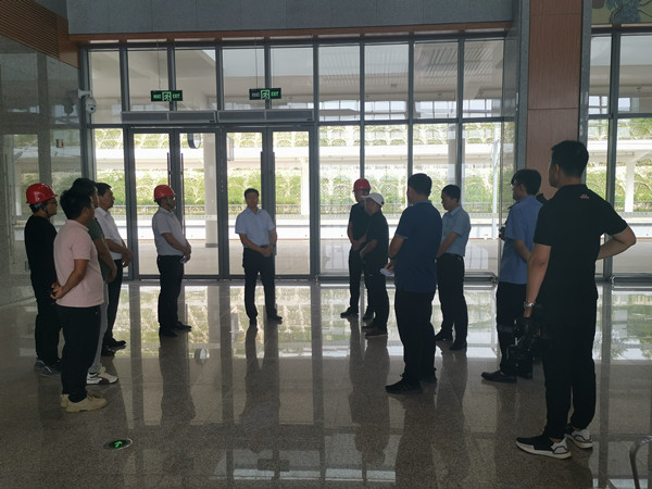 彬州市市长王宏志莅临陕煤建设咸阳分公司银西高铁彬州站前广场项目调研指导