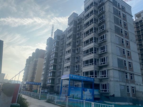 陕煤建设铜煤公司承建的白水县万荣锦园小区2#、3#楼获评“市级文明工地”称号
