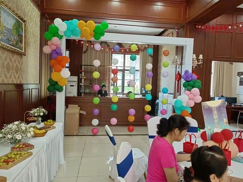 建设集团大秦置业公司龙湾水境举办中秋节活动