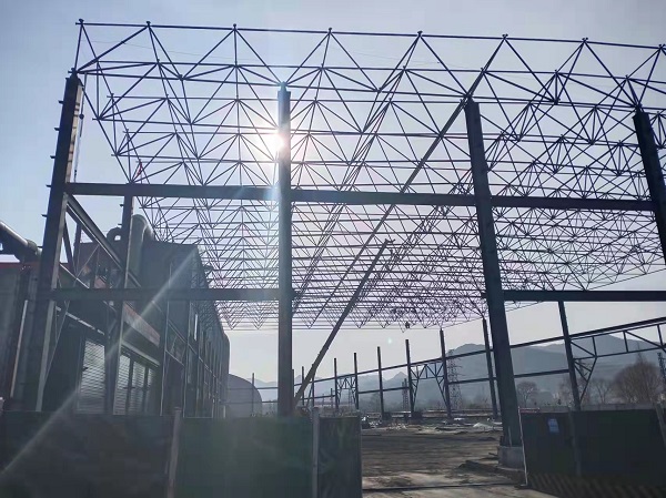 陕煤建设绿宇公司：坚守岗位全速推进项目建设