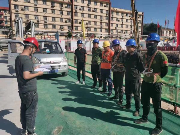 陕煤建设韩城分公司土建六项目部：战高温 斗酷暑 建设项目不停步