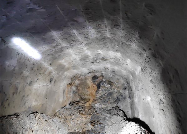 陕煤建设矿建三公司镜铁山项目部“光面爆破”技术显成效