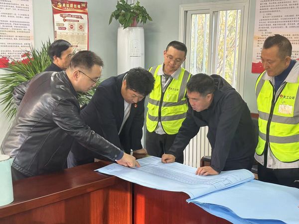 黄陵建庄矿业有限公司总经理苏小卫莅临陕煤建设天工公司建庄项目部检查指导工作