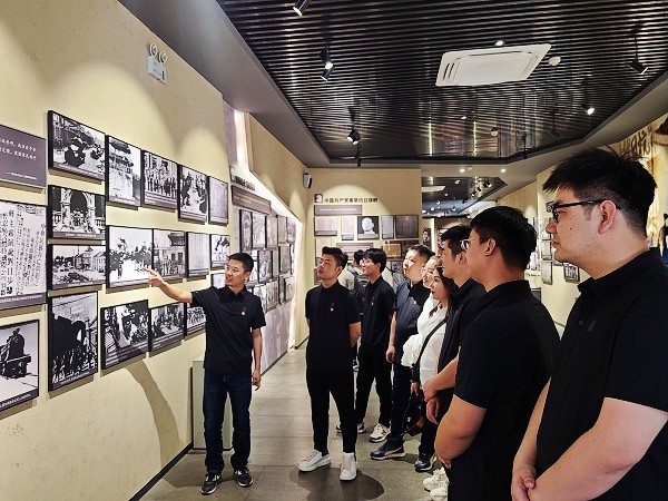 陕煤建设澄合分公司各单位开展红色寻访丰富主题党日活动