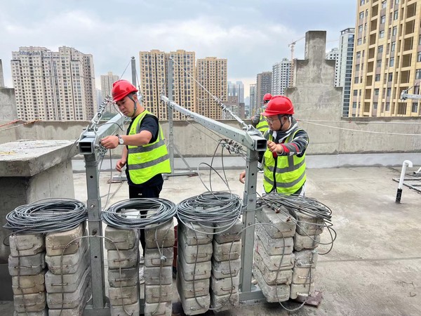 陕煤建设铜煤公司:突出四个严格，扎牢吊篮使用篱笆