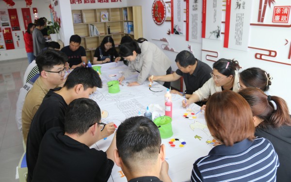 陕煤建设咸阳分公司开展“凝心聚力，多彩五一”趣味游戏活动