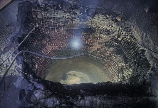 陕煤建设矿建二公司王峰项目部：凝心聚力攻克贯通“硬骨头”