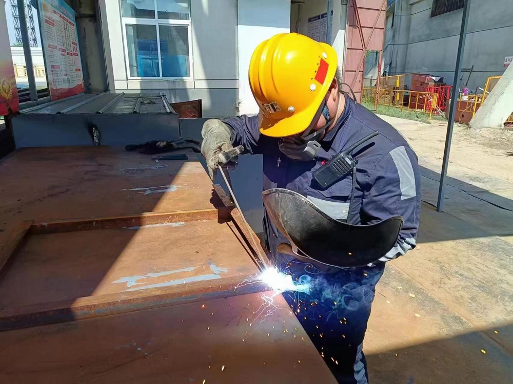 陕煤建设洗选煤运营公司神渭蒲城运营项目部：“一线奋斗者” 平凡岗位彰显责任担当