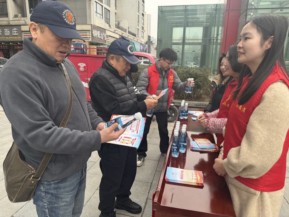 陕煤建设绿宇公司:弘扬雷锋精神 彰显国企担当