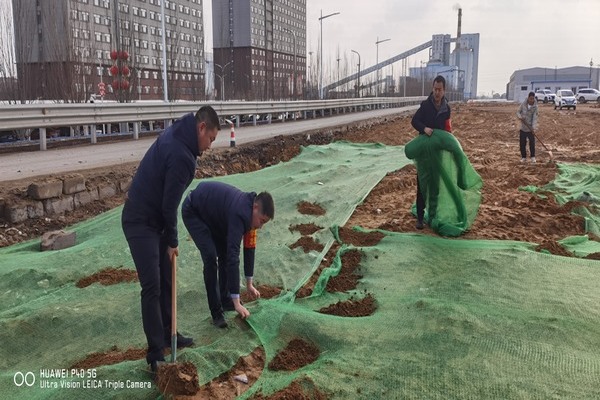 陕煤建设煤矿运营服务分公司：弘扬雷锋精神 践行劳动之美