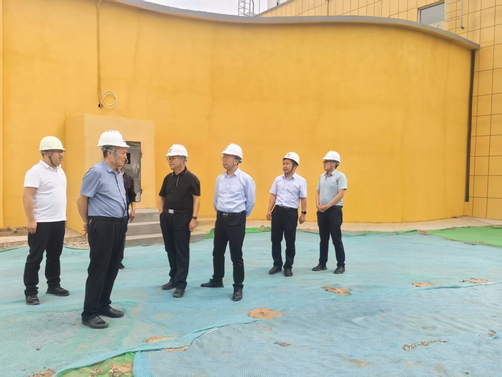 陕煤集团基本建设管理部高级工程师王建立深入天工公司基层项目检查指导