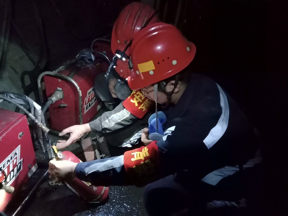 陕煤建设韩城分公司张家峁项目部：“青”力量为安全生产月注入新动能