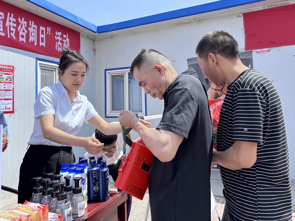 陕煤建设煤矿运营服务分公司：安全生产“她”力量 巾帼助力守平安