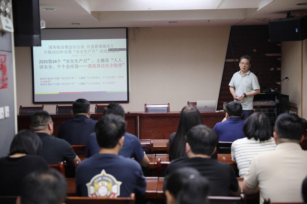 陕煤建设路桥分公司以宣传为墨，绘就安全发展新图景