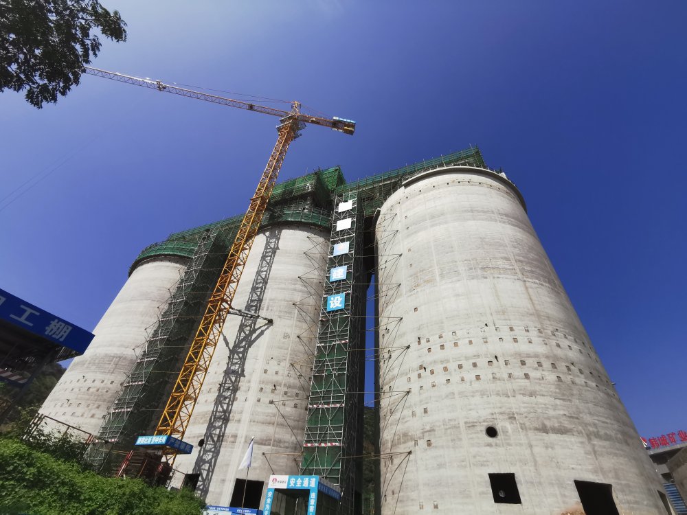陕煤建设韩城分公司土建十一项目部:一项工程又双叒叕喜提封顶