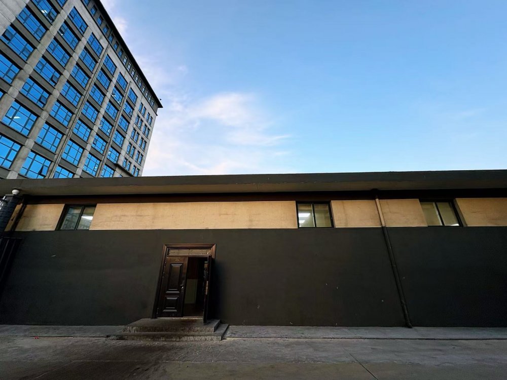 “建精品护安全”承诺兑现！陕煤建设韩城分公司土建六项目部承建的下峪口煤矿“民生廊桥”贯通验收
