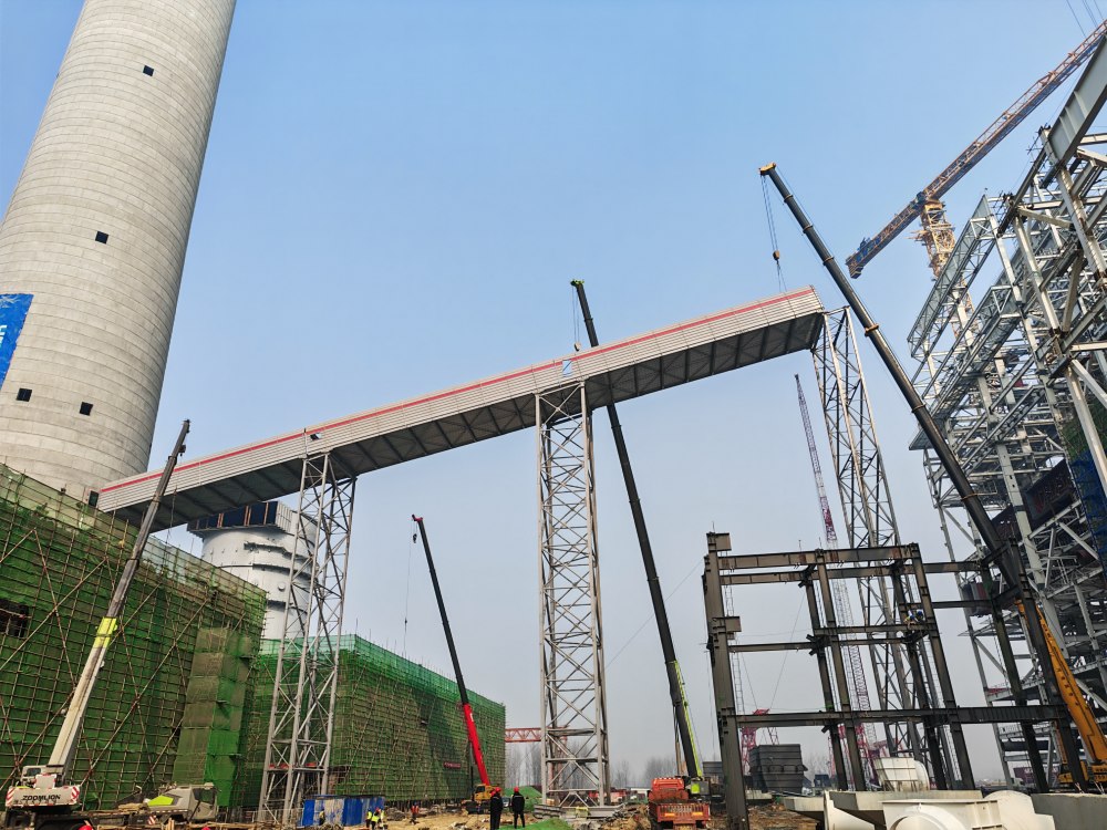 突破“空中走廊”！陕煤建设韩城分公司土建十六项目部承建的陕煤信阳超超临界工程装配式输煤栈桥建设再传捷报