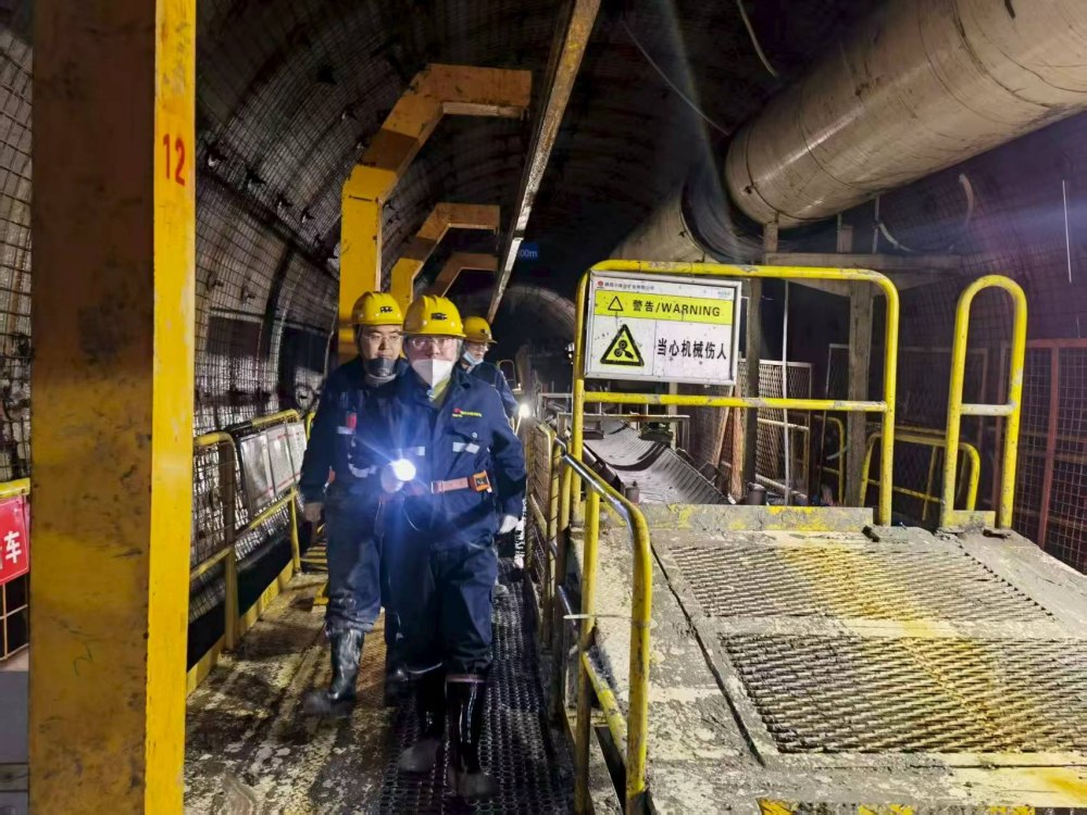 陕煤建设煤矿运营服务分公司:收心归位拉满弦 筑牢防线保开工