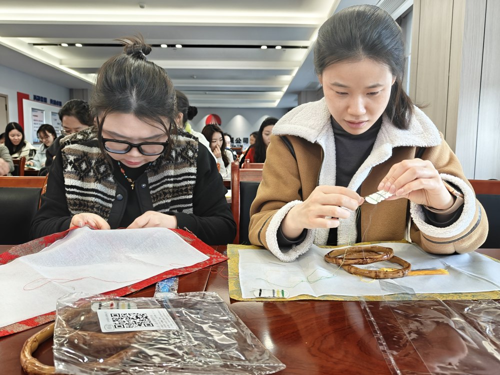 陕煤建设天工公司：奋进“十五五” 巾帼启新程