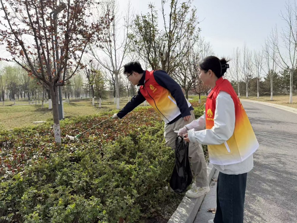 陕煤建设天工公司：三月春“锋”暖人心 团团志愿践初心