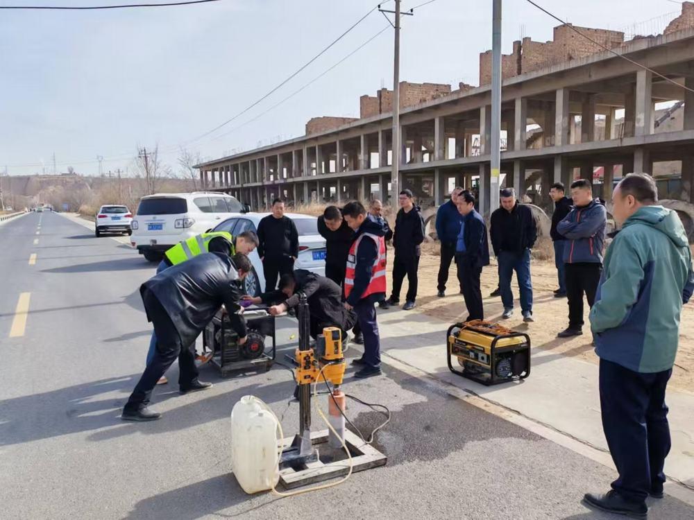 陕煤建设榆林公司承建的榆神热电至南七路供热管网工程N2标段顺利通过竣工验收