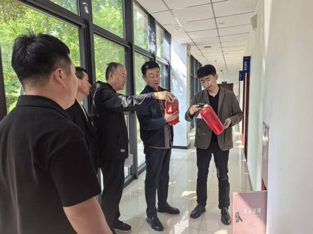 陕煤建设川耀（空港、智慧泊车）公司：筑牢安全防线   护航平安五一