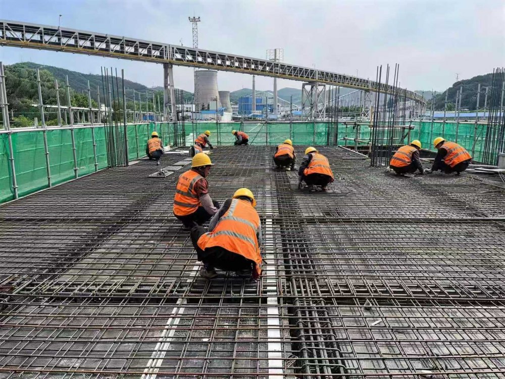 陕煤建设铜煤公司黄陵矿业店头电厂项目： 抢抓施工黄金期 项目建设按下快进键