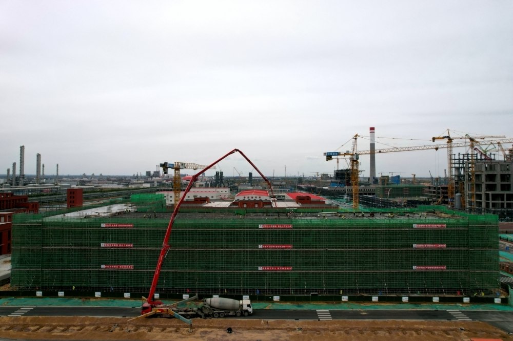 陕煤建设铜煤公司：榆林化学二期分析化验楼主体顺利封顶