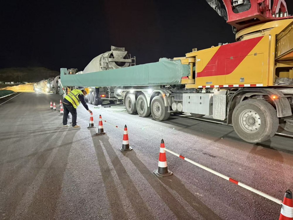 陕煤建设西北分公司土建第六项目部：直面酷暑坚守岗位，夜间攻坚抢抓进度