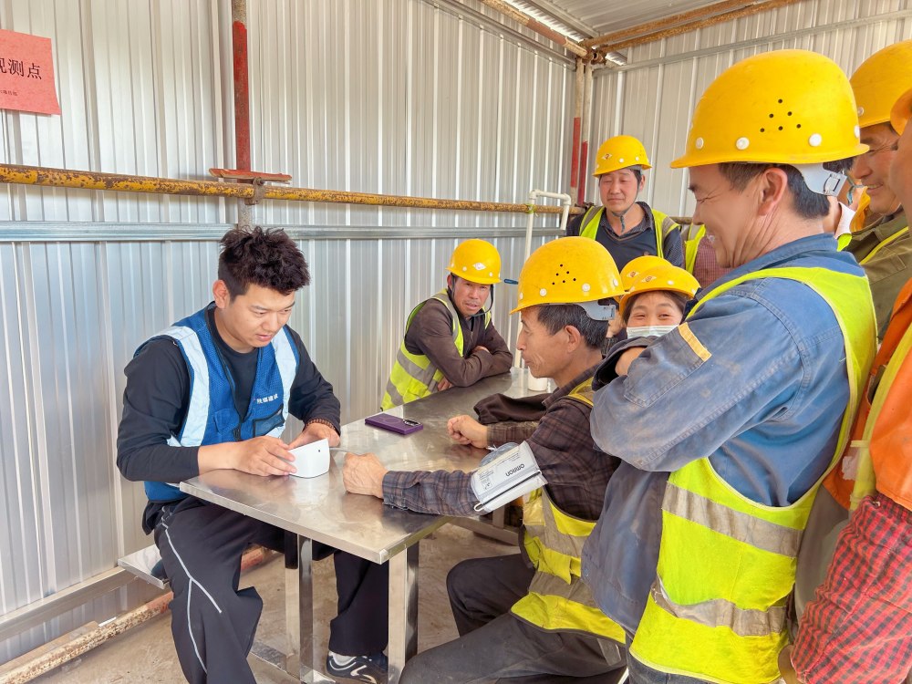 陕煤建设韩城分公司土建六项目部：鏖战高温保施工 多措并举护安康