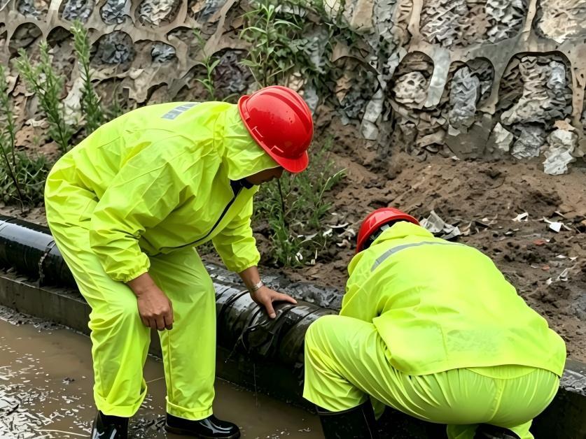 陕煤建设机电安装公司可可盖项目部：雨前绸缪筑防线，后勤护航保平安