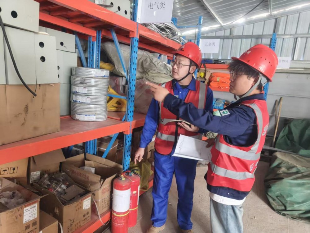 陕煤建设西北分公司土建三项目部:青蓝结对传匠心 暖心护航促成长