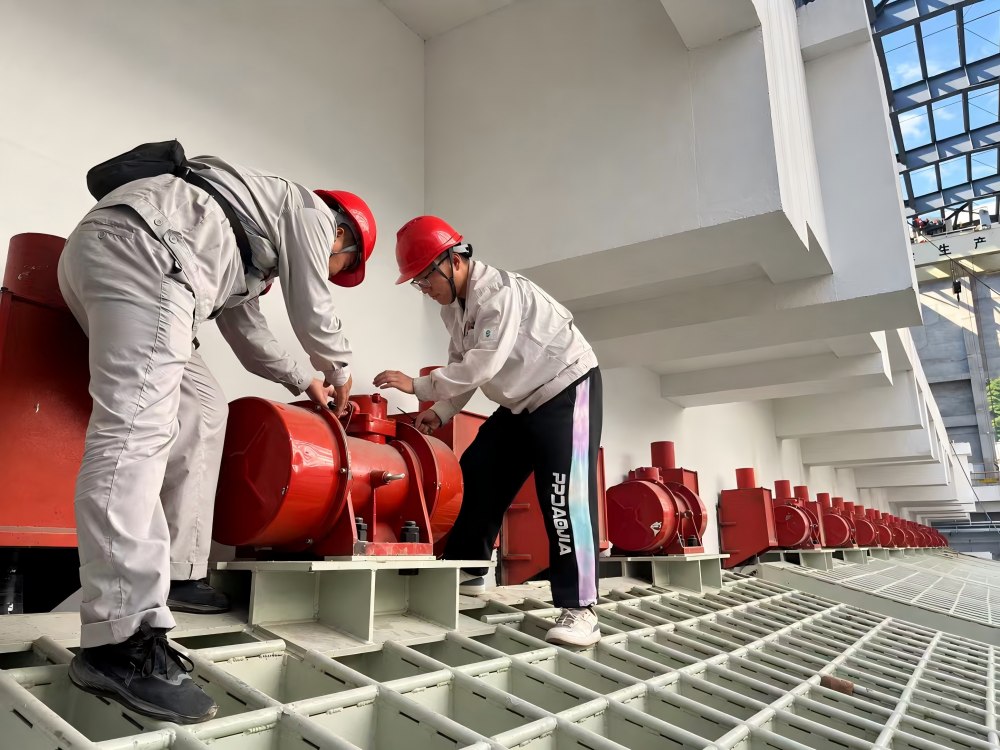 陕煤建设铜煤公司第九项目部：秋日砺锋芒 青春建一线